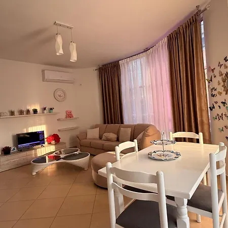 Modern Comfort Near Lungomare Appartement